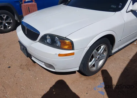 2001 Lincoln Ls V8 Auto z USA, uszkodzony, nr VIN 1LNHM87A41Y605030